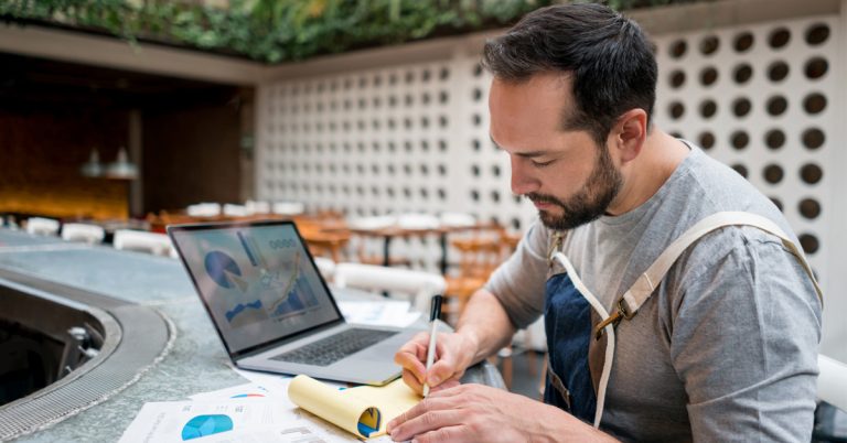 Como fazer gestão estratégica de custos na prática?