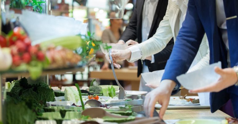 Entenda o que é PAT — Programa de alimentação do trabalhador