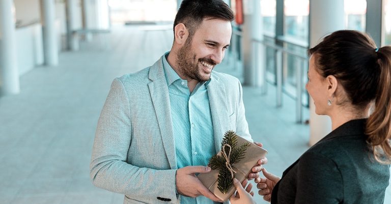 6 ideias de presentes para incentivar seus funcionários