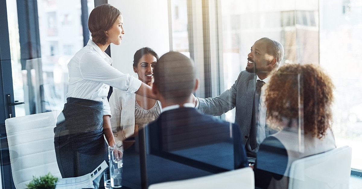 Descubra como fazer a reintegração de um funcionário na empresa