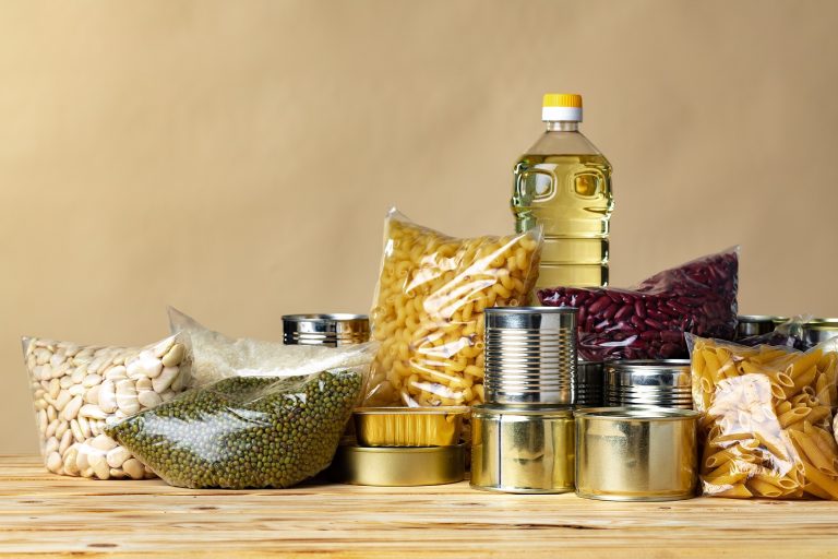 Quais são os benefícios das cestas básicas para empresas e colaboradores?